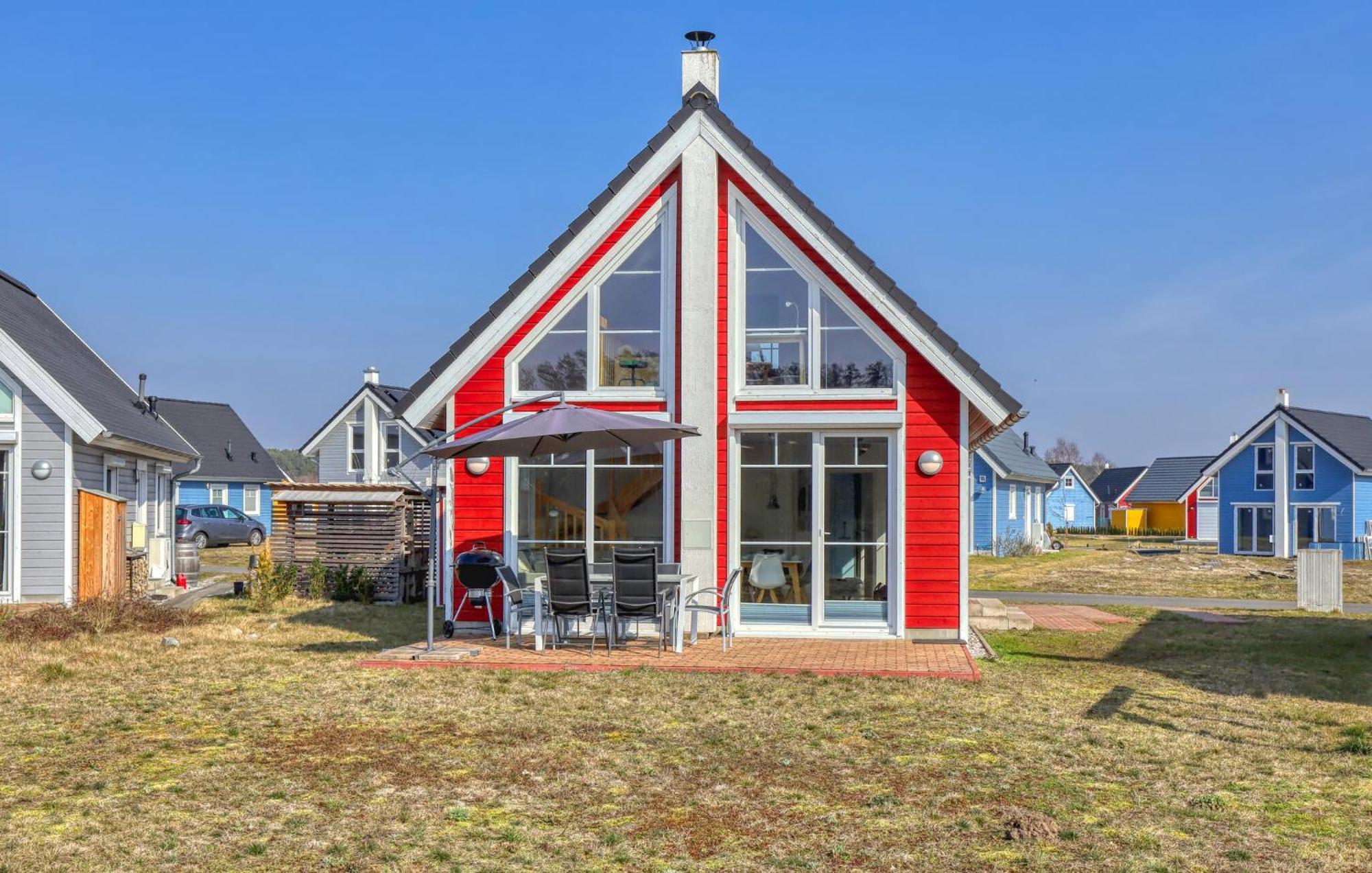 Beautiful Home In Zerpenschleuse With Kitchen Exteriör bild